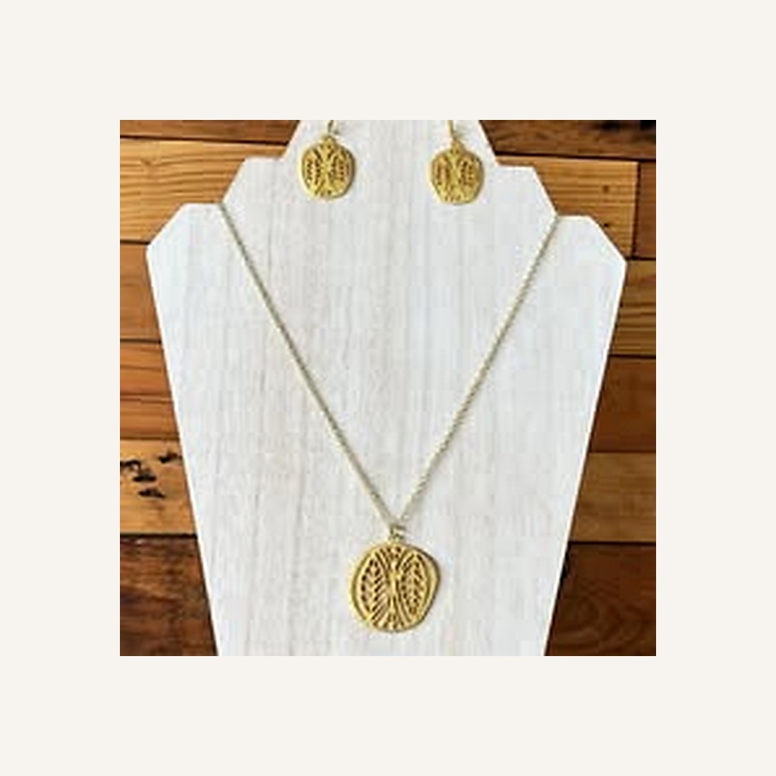 Golden Tree Pendant Set